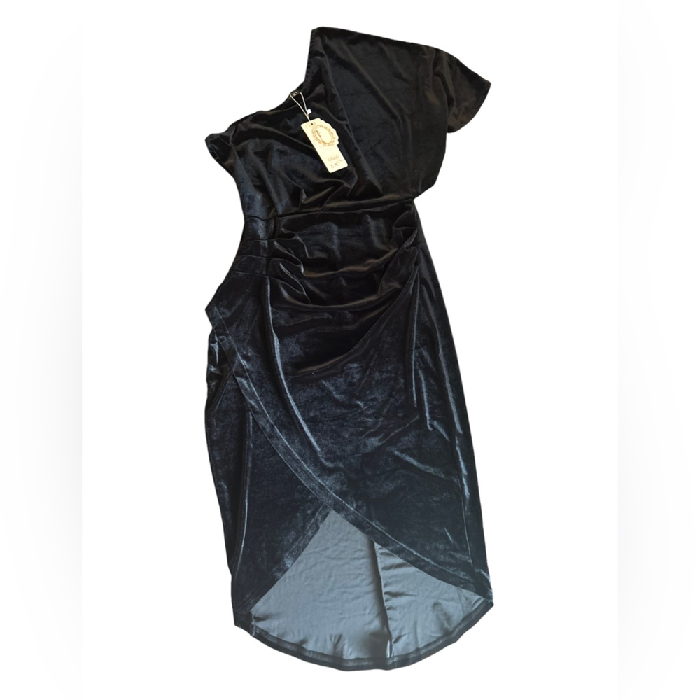 SUBIKI Sexy one shoulder stretchy black velvet cocktail dress size medium NWT